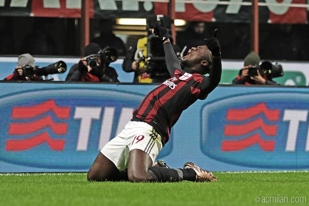 M'Baye Niang centre of more folly | Image: acmilan.com