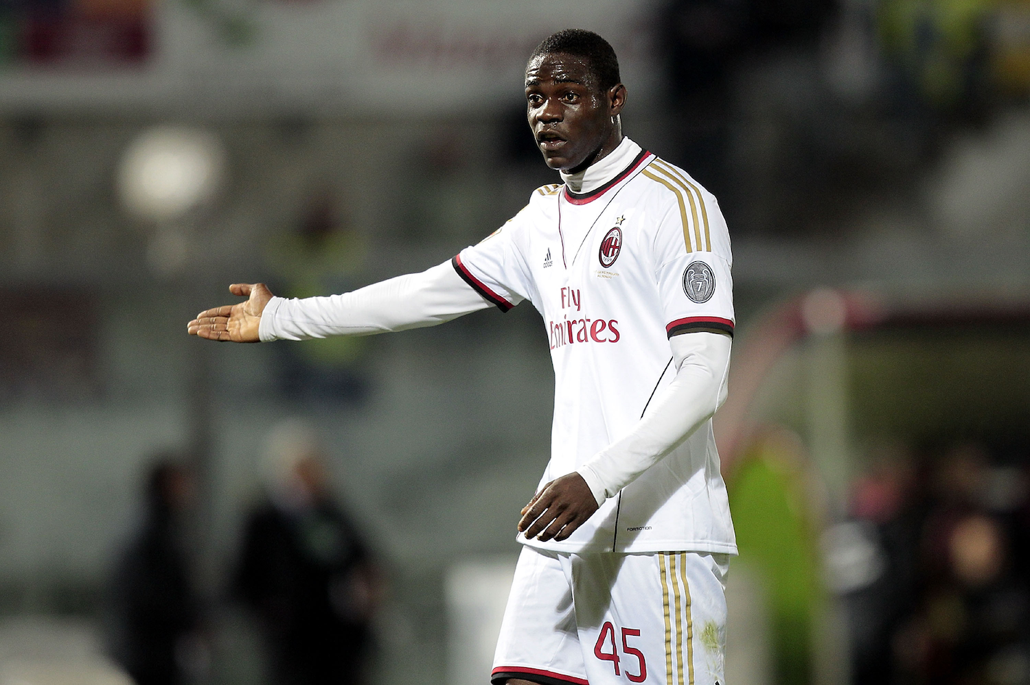 Balotelli lining up for Milan in his first spell (Photo by Gabriele Maltinti/Getty Images)