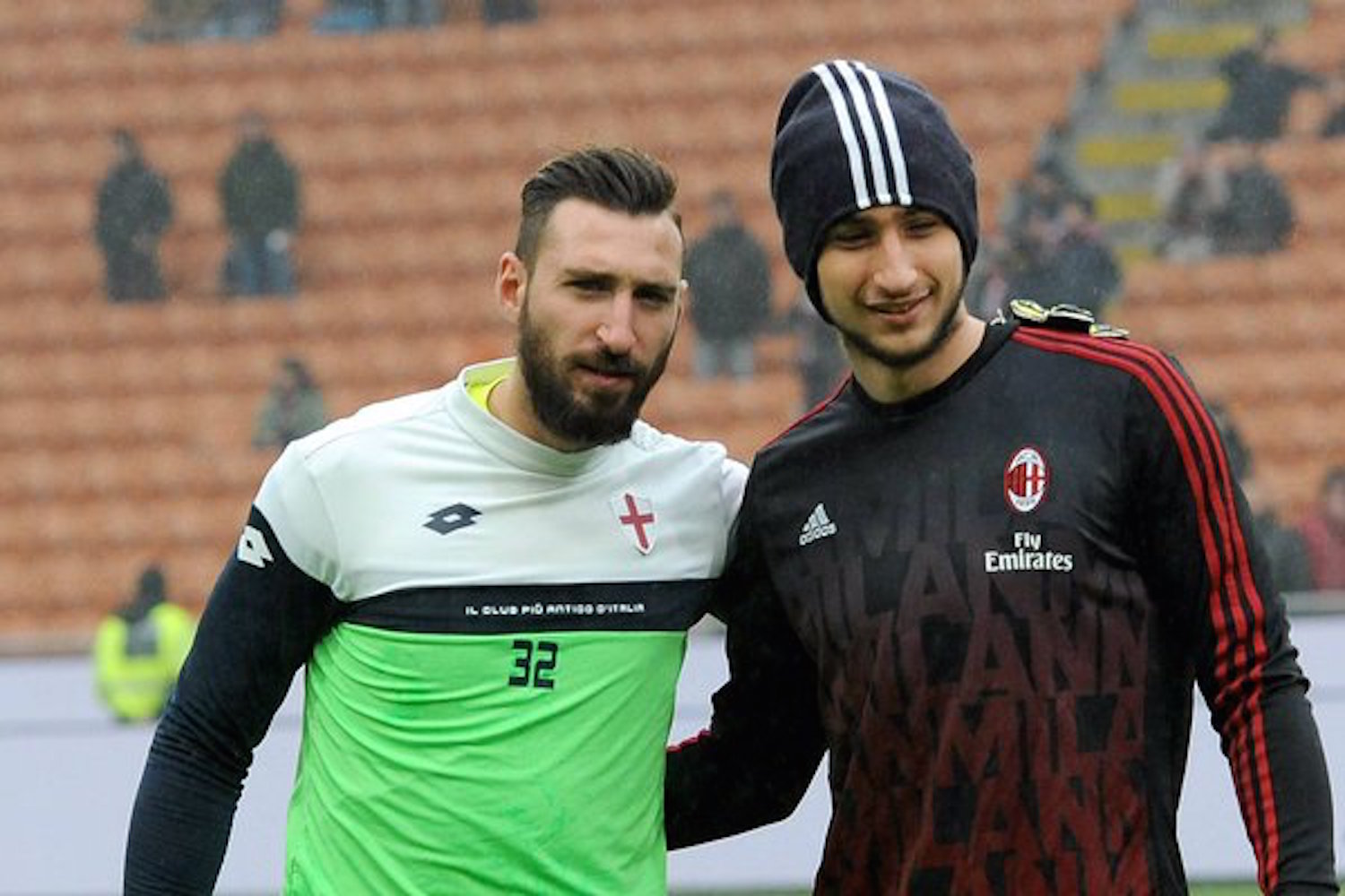 Gigi Donnarumma Signed Official AC Milan Goalkeeper Jersey & Photo