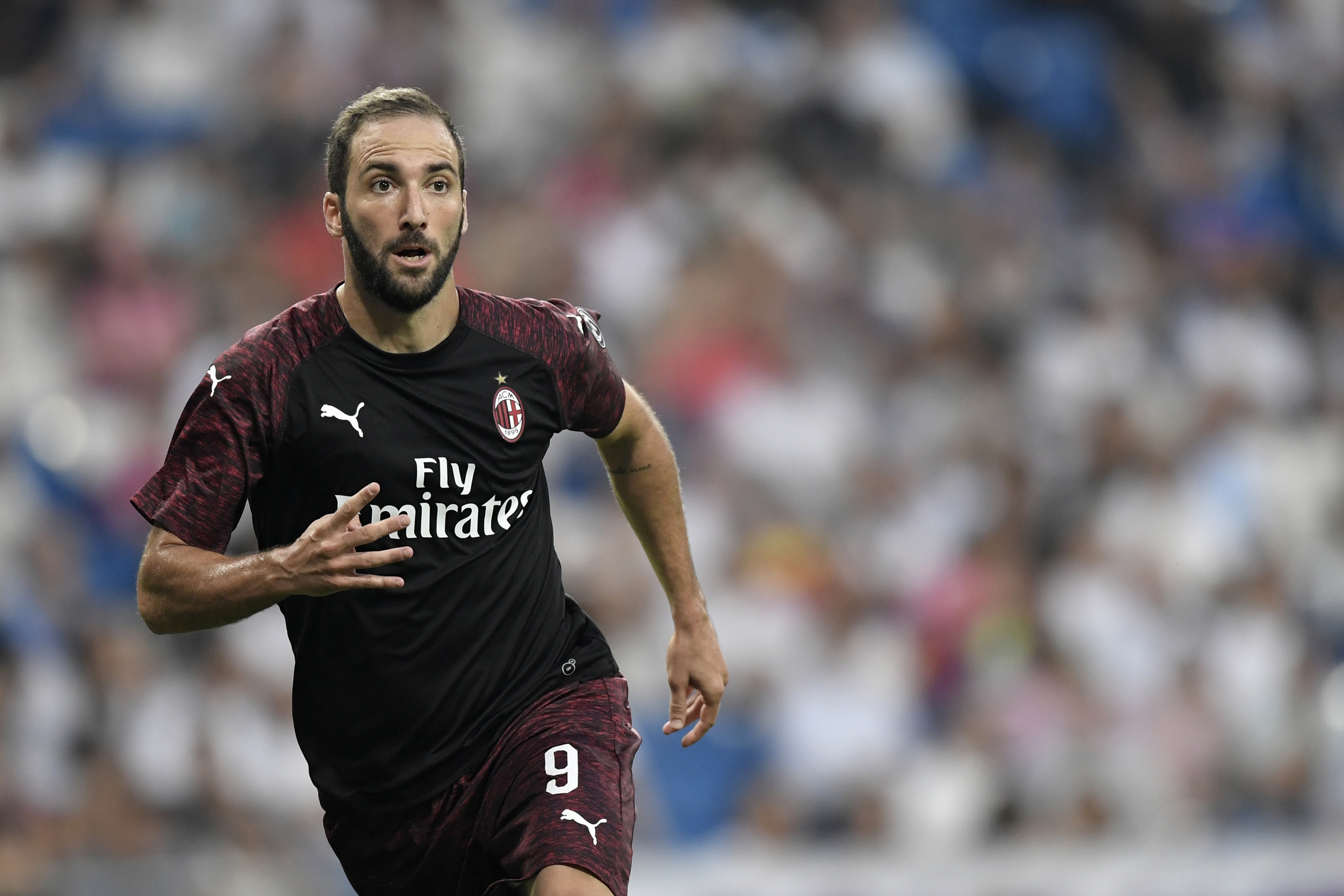 Higuain Milan