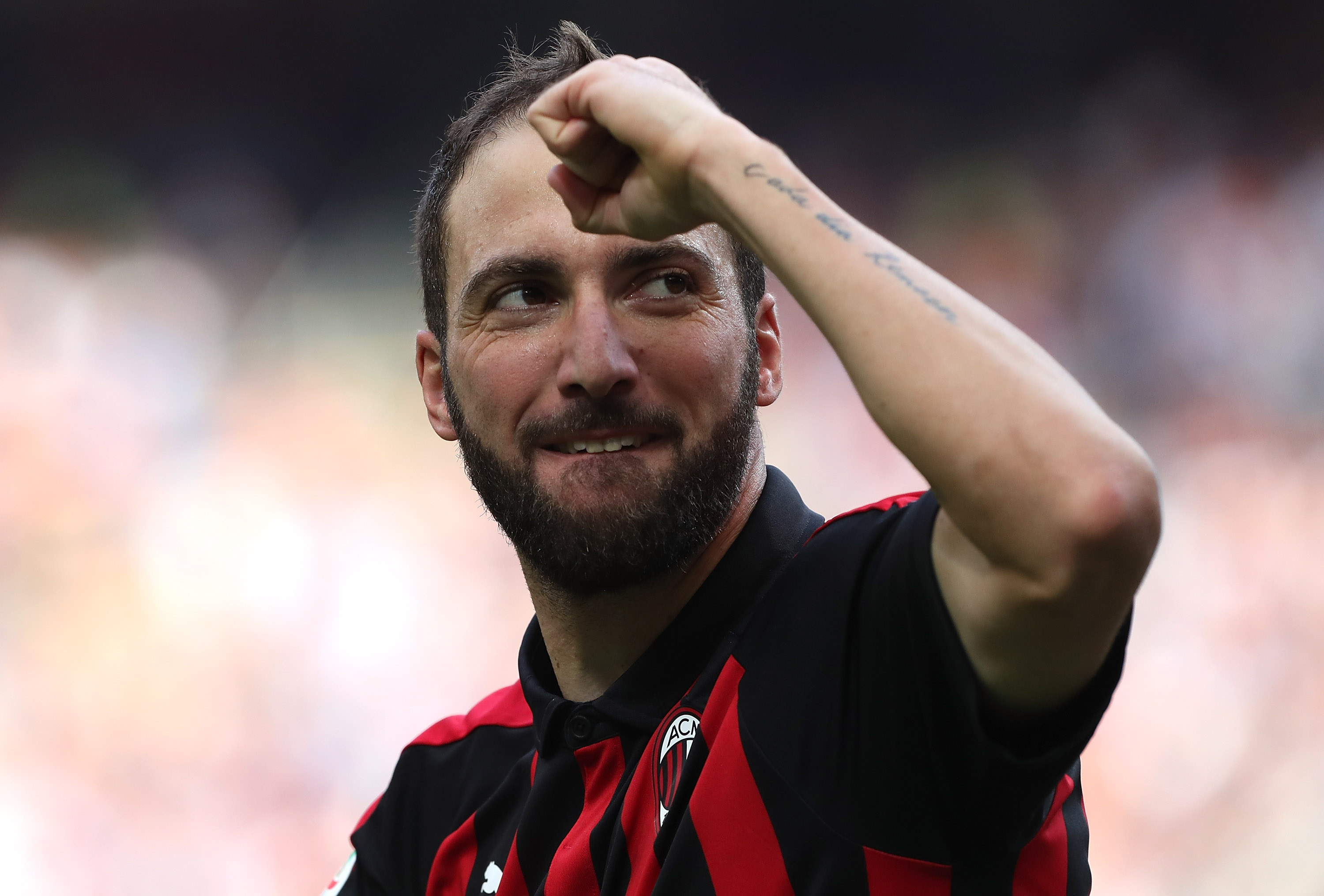 Higuain Milan