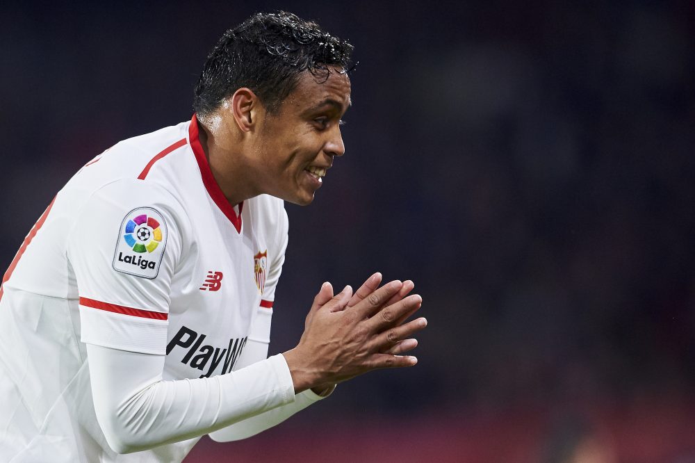SEVILLE, SPAIN - FEBRUARY 07: Luis Muriel of Sevilla FC reacts during the Copa del Rey semi-final second leg match between Sevilla FC and CD Leganes at Estadio Ramon Sanchez Pizjuan on February 7, 2018 in Seville, Spain. (Photo by Aitor Alcalde/Getty Images)