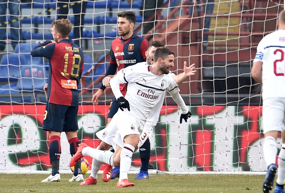 GENOA, ITALY - JANUARY 21: Fabio Borini of Milan celebrates after scoring the first goal of his team during the Serie A match between Genoa CFC and AC Milan at Stadio Luigi Ferraris on January 21, 2019 in Genoa, Italy. (Photo by Paolo Rattini/Getty Images)