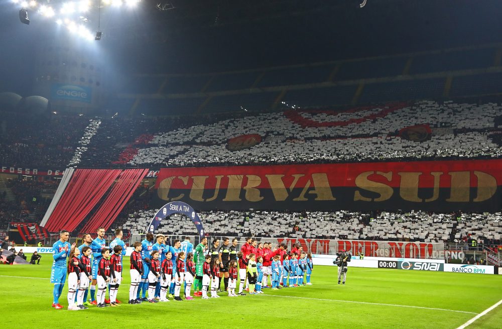 MILAN, ITALY - JANUARY 26: The AC Milan fans show their support as players of AC Milan and SSC Napoli line up before the Serie A match between AC Milan and SSC Napoli at Stadio Giuseppe Meazza on January 26, 2019 in Milan, Italy. (Photo by Marco Luzzani/Getty Images)