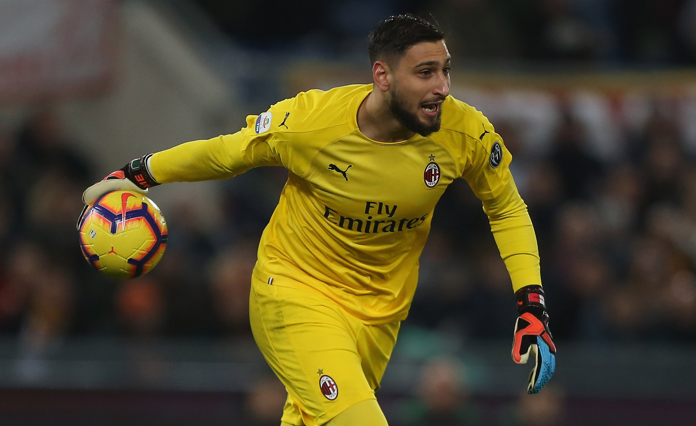 ROME, ITALY - FEBRUARY 03: AC Milan goalkeeper Gianluigi Donnarumma in action during the Serie A match between AS Roma and AC Milan at Stadio Olimpico on February 3, 2019 in Rome, Italy. (Photo by Paolo Bruno/Getty Images)