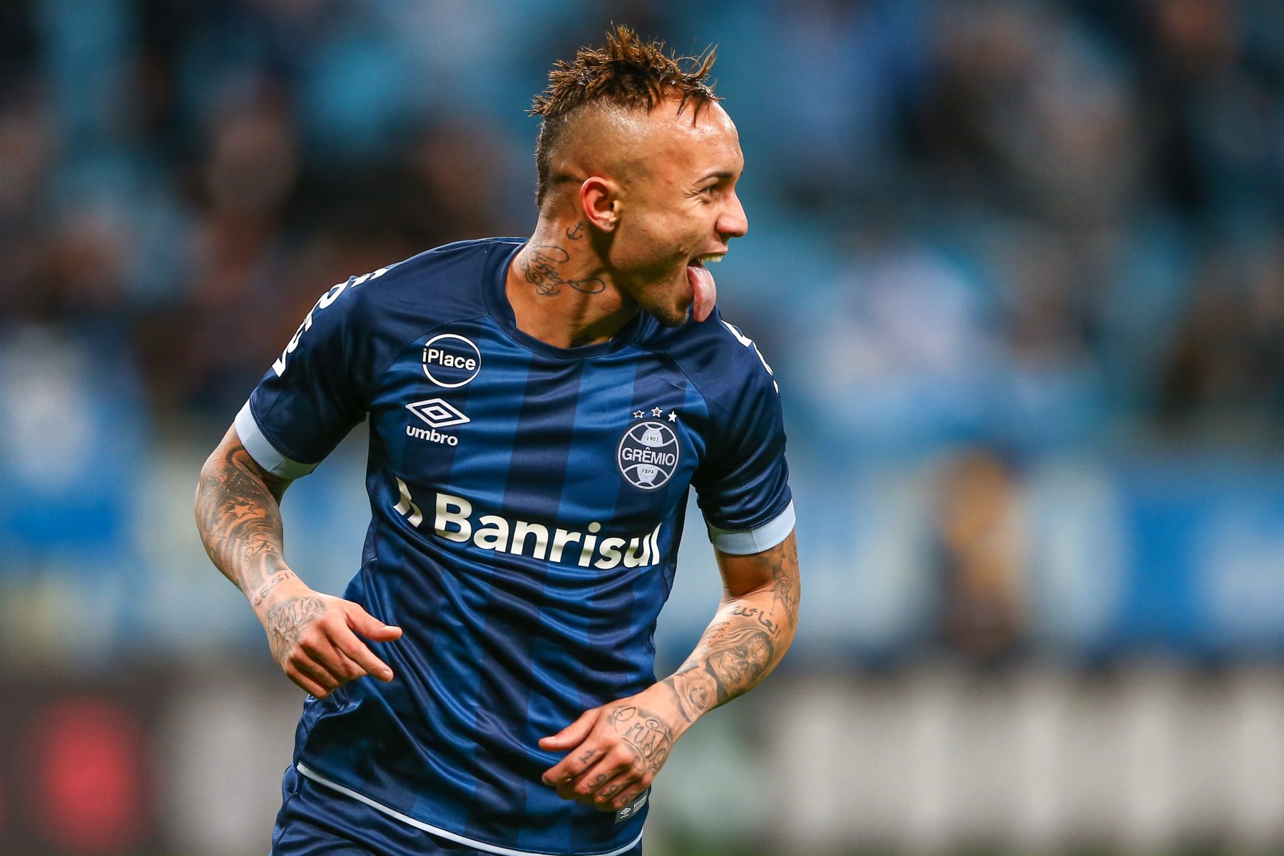 Everton soares sales jersey