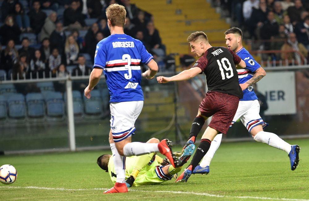 GENOA, ITALY - MARCH 30: Chance of goal for Krzysztof Piatek of AC Milan during the Serie A match between UC Sampdoria and AC Milan at Stadio Luigi Ferraris on March 30, 2019 in Genoa, Italy. (Photo by Paolo Rattini/Getty Images)