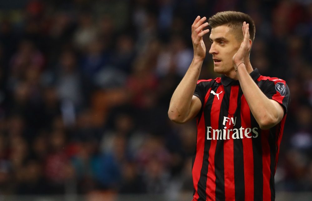 MILAN, ITALY - MAY 06: Krzysztof Piatek of AC Milan gestures during the Serie A match between AC Milan and Bologna FC at Stadio Giuseppe Meazza on May 6, 2019 in Milan, Italy. (Photo by Marco Luzzani/Getty Images)