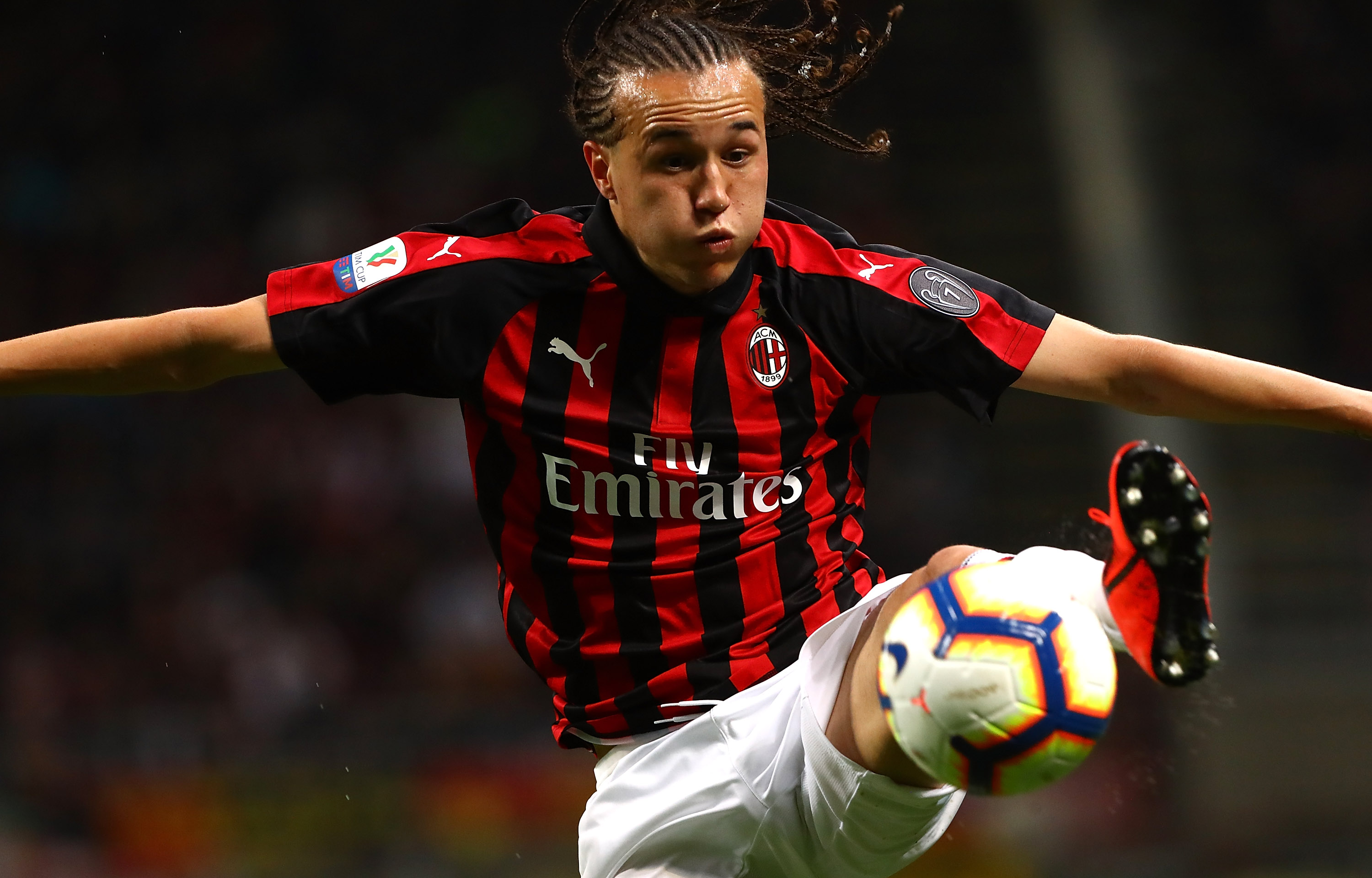 Gds Milan Willing To Sell Laxalt For 12m As Three Clubs Circle