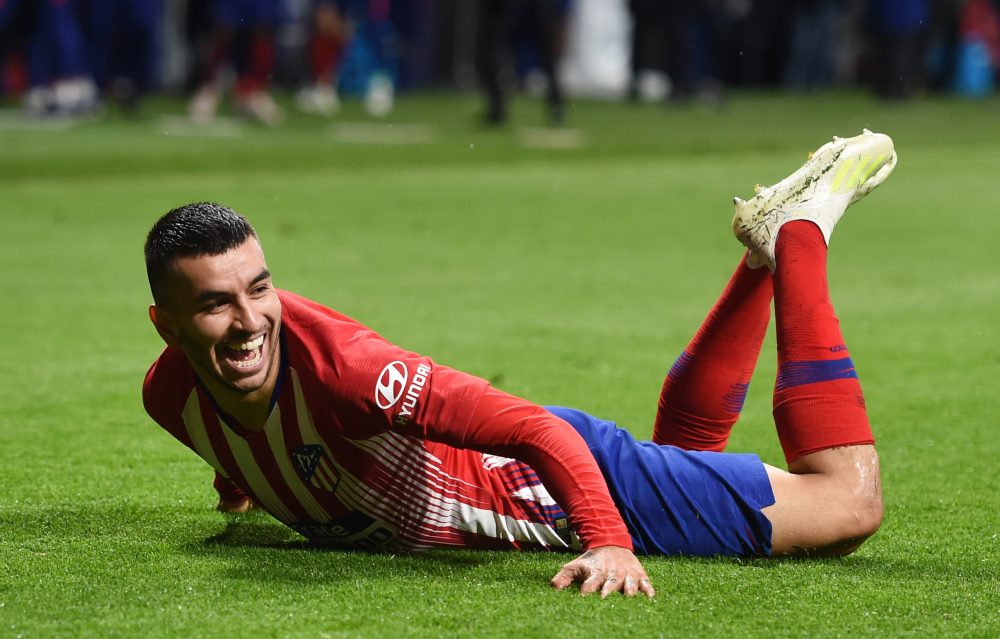 MADRID, SPAIN - APRIL 24: Angel Correa of Atletico Madrid celebrates after scoring his team's third goal during the La Liga match between Club Atletico de Madrid and Valencia CF at Wanda Metropolitano on April 24, 2019 in Madrid, Spain. (Photo by Denis Doyle/Getty Images)