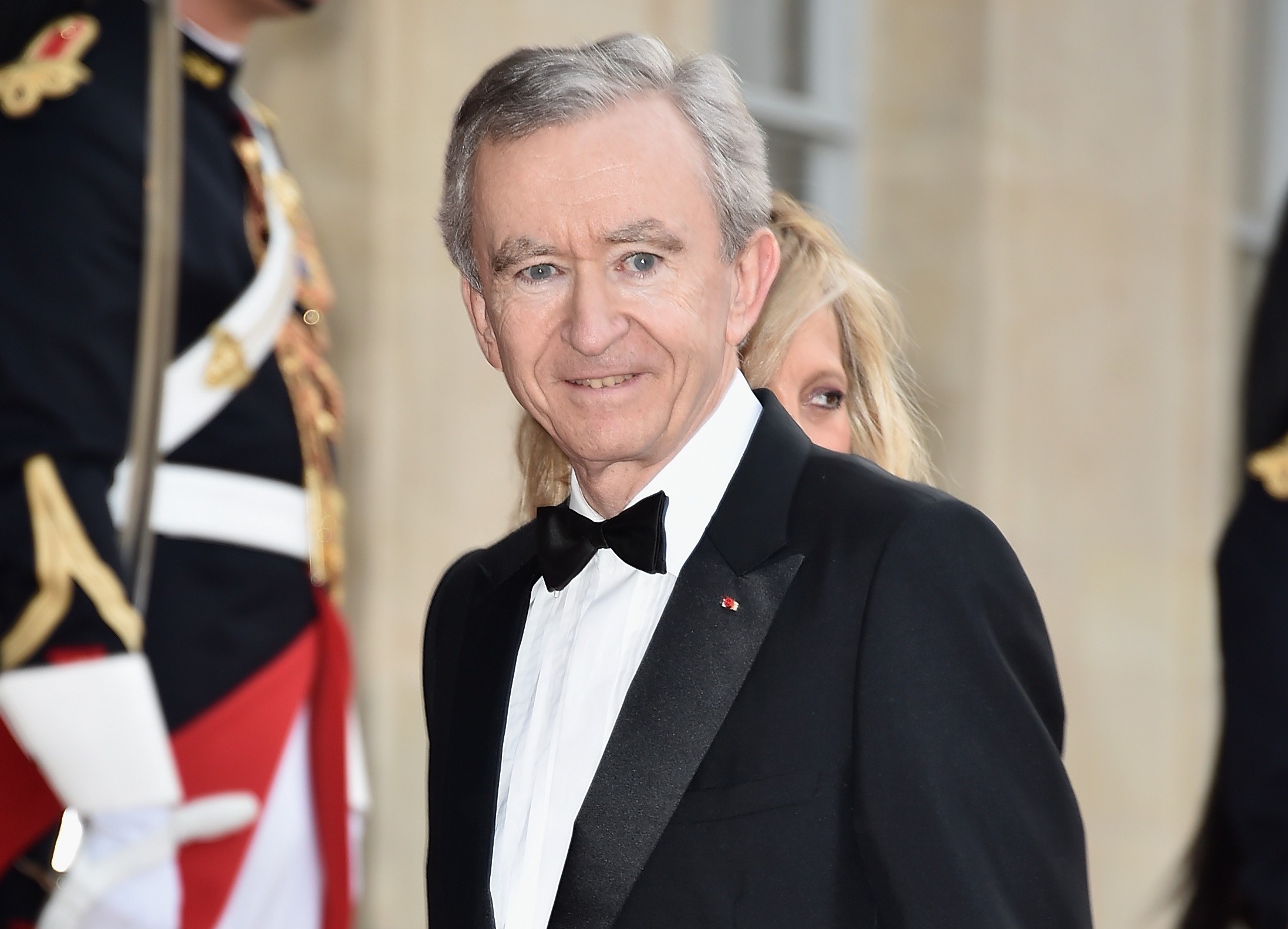 Bernard Arnault of Louis Vuitton wants to buy AC Milan and reunite