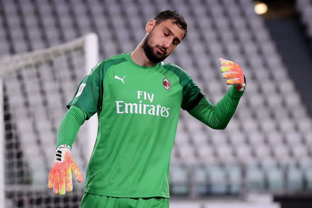 Donnarumma Salary / Report: Milan could open talks with ...