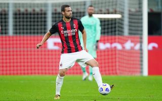 Ac Milan Confirm Defender Leo Duarte Is In Quarantine After Positive Covid Test