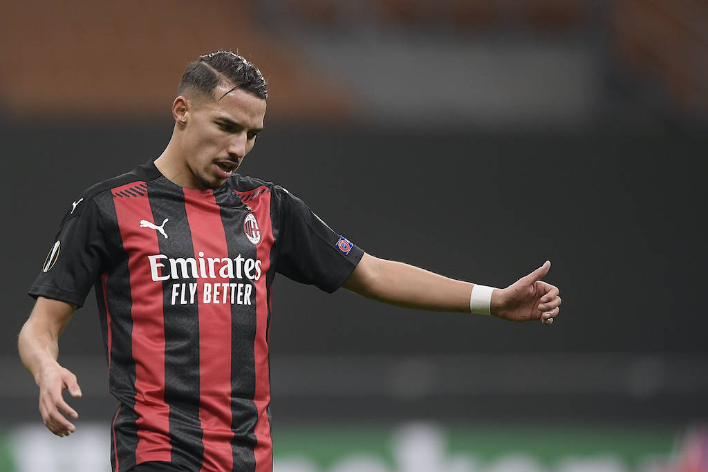 CM: Clause in contract of Milan midfield star leaves Maldini and ...