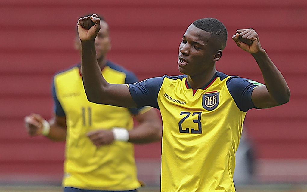 Ecuador's Moises Caicedo celebrates after scoring against Uruguay during their 2022 FIFA World Cup South American qualifier football match at the Rodrigo Paz Delgado Stadium in Quito on October 13, 2020, amid the COVID-19 novel coronavirus pandemic. (Photo by Jose Jacome / POOL / AFP) (Photo by JOSE JACOME/POOL/AFP via Getty Images)
