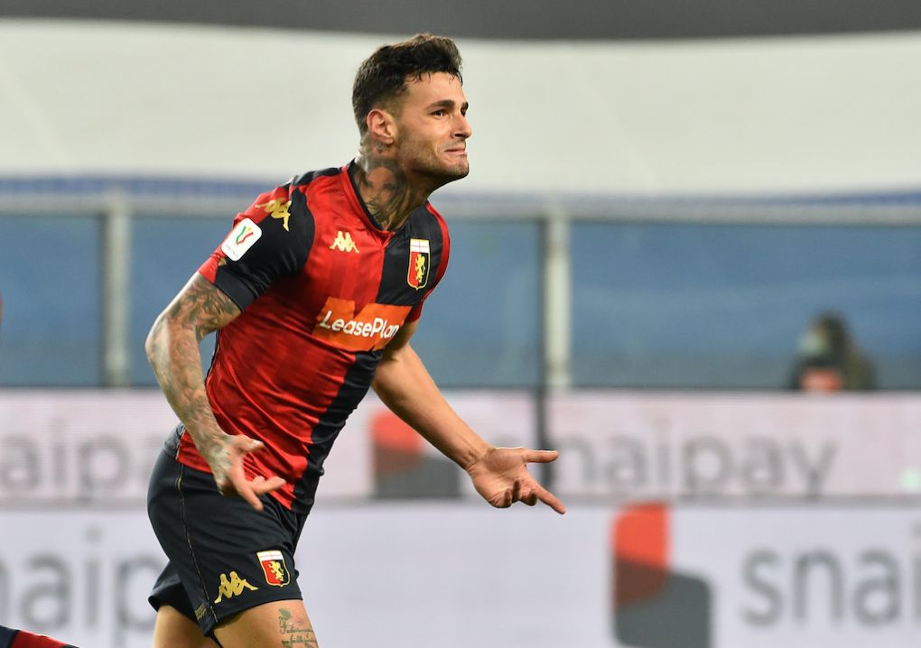 GENOA, ITALY - NOVEMBER 26: Gianluca Scamacca of Genoa CFC celebrates after scoring the goal 3-1 during the Coppa Italia match between UC Sampdoria and Genoa CFC at Stadio Luigi Ferraris on November 26, 2020 in Genoa, Italy. (Photo by Paolo Rattini/Getty Images)