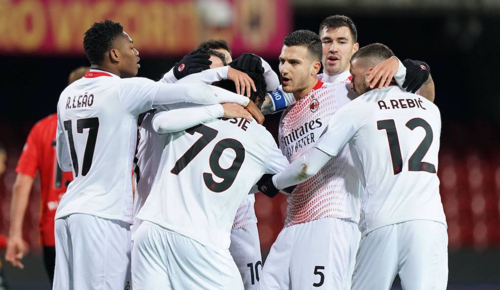 Photo LaPresse - Spada January 3rd , 2021 Benevento Italy Soccer A.C. Milan- Season 2020-2021 - Serie A Benevento vs Ac Milan In the pic: Franck Kessie celebrates after scoring 0-1 Rafael Leao Diogo Dalot Ante REbic Alessio Romagnoli PUBLICATIONxINxGERxSUIxAUTxONLY Copyright: xSpadax