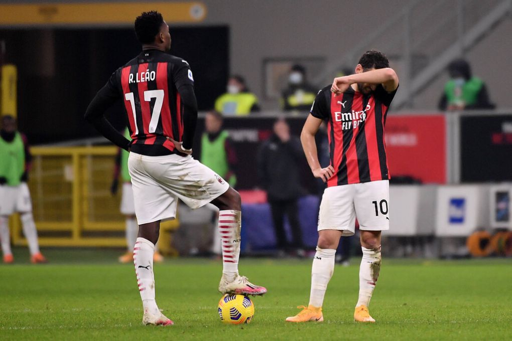 Rafael Leao and Hakan Calhanoglu of AC Milan look dejected during the Serie A football match between AC Milan and Juventus FC at San Siro Stadium in Milano Italy, January 6th, 2021. Photo Federico Tardito / Insidefoto federicoxtardito