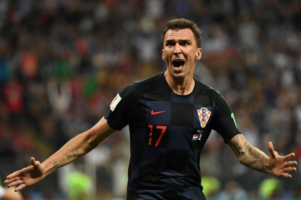 TOPSHOT - Croatia's forward Mario Mandzukic celebrates after scoring his team's second goal during the Russia 2018 World Cup semi-final football match between Croatia and England at the Luzhniki Stadium in Moscow on July 11, 2018. (Photo by YURI CORTEZ / AFP) / RESTRICTED TO EDITORIAL USE - NO MOBILE PUSH ALERTS/DOWNLOADS (Photo credit should read YURI CORTEZ/AFP via Getty Images)