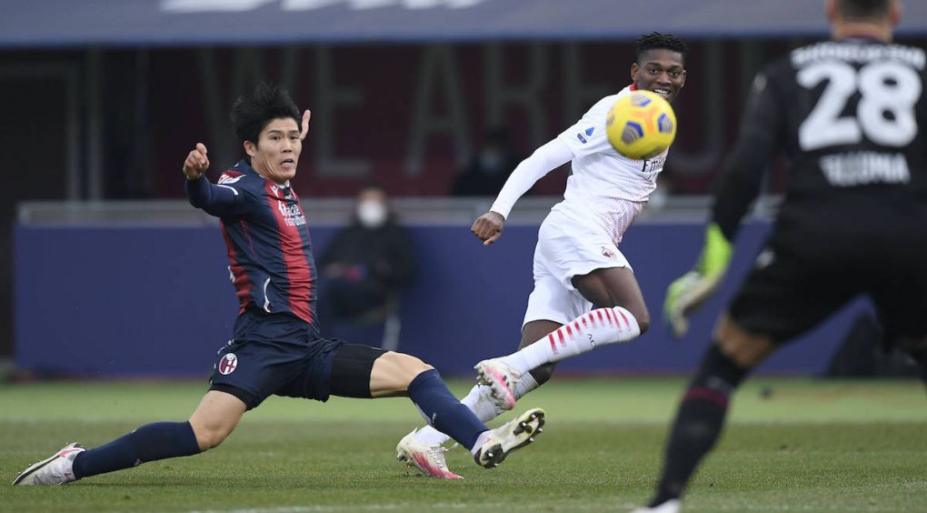 Rafael Leao of AC Milan and Takehiro Tomiyasu of Bologna FC during the Serie A match between Bologna FC and AC Milan at Stadio Dall Ara, Bologna, Italy on 30 January 2021. Photo by Giuseppe Maffia. Bologna Stadio Renato Dall Ara Bologna Italy Copyright: xGiuseppexMaffiax SP24-0486