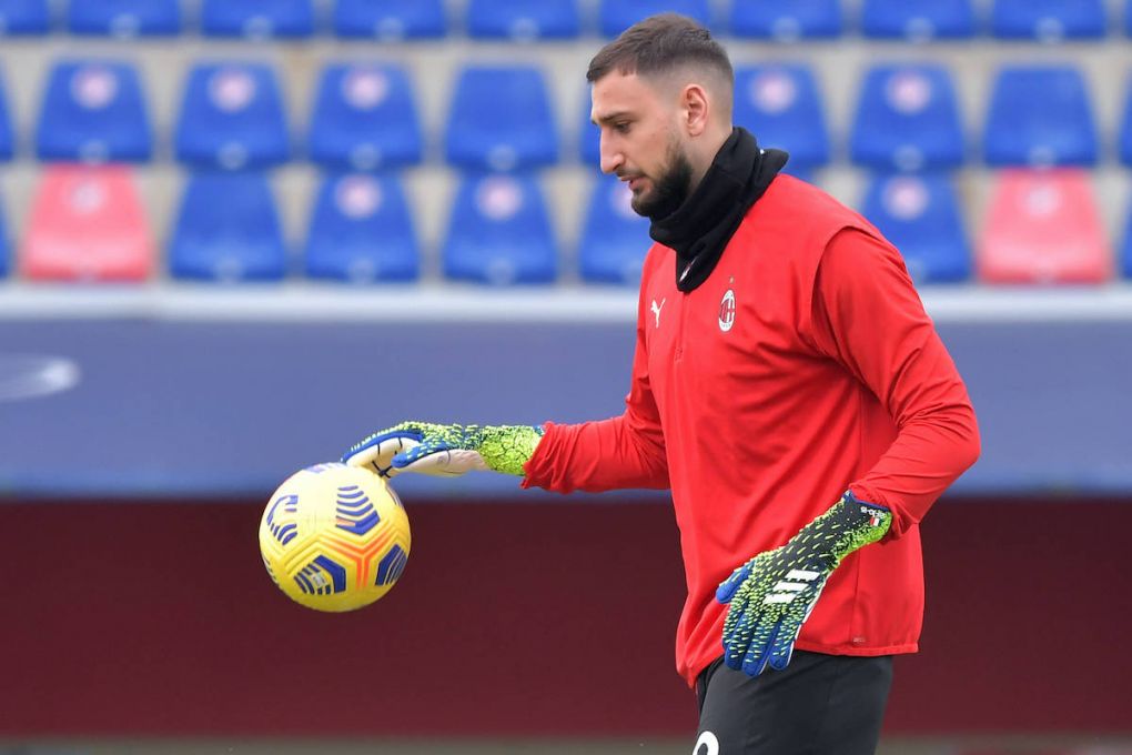 Gianluigi Donnarumma of AC Milan warms up prior to the Serie A football match between Bologna FC and AC Milan at Renato Dall Ara stadium in Bologna Italy, January 30th, 2021. Photo Andrea Staccioli / Insidefoto andreaxstaccioli