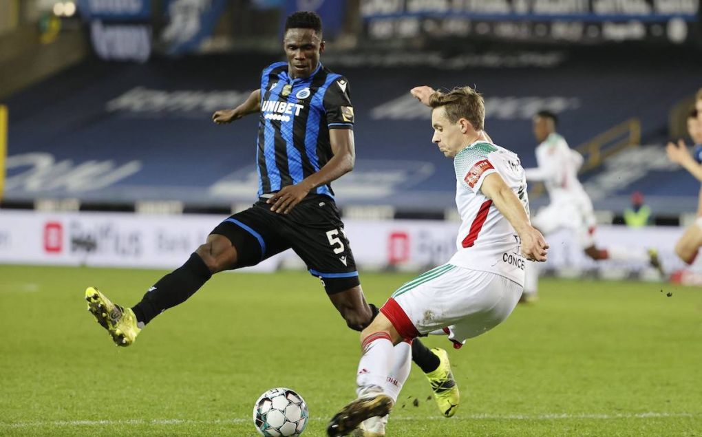 Brugge, Belgium - February 22 : David Hubert midfielder of OHL and Odilon Kossounou defender of Club Brugge during the Jupiler Pro League match between Club Brugge and Oud-Heverlee Leuven at the Jan Breydel stadium on February 22, 2021 in Brugge, Belgium, 22/02/2021 FOOTBALL : Club Brugge KV v OH Louvain : Jupiler Pro League - 22/02/2021 PHOTONEWS/PANORAMIC PUBLICATIONxINxGERxSUIxAUTxHUNxONLY 775545325