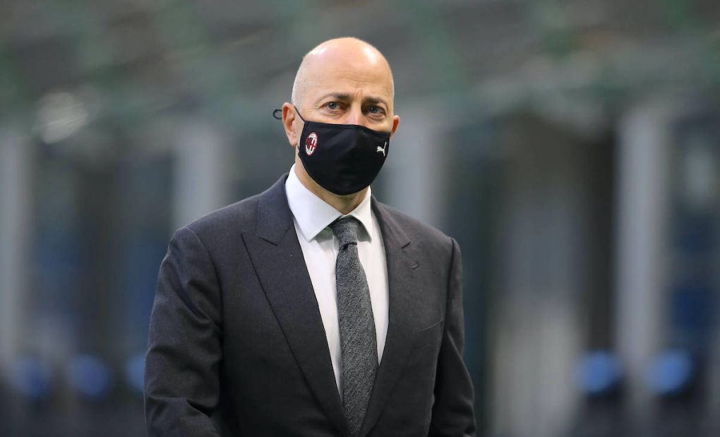 Ivan Gazidis Chief Executive Officer of AC Milan pictured wearing a protective face mask during the Serie A match at Giuseppe Meazza, Milan. Picture date: 17th October 2020. Picture credit should read: Jonathan Moscrop/Sportimage PUBLICATIONxNOTxINxUK SPI-0698-0179