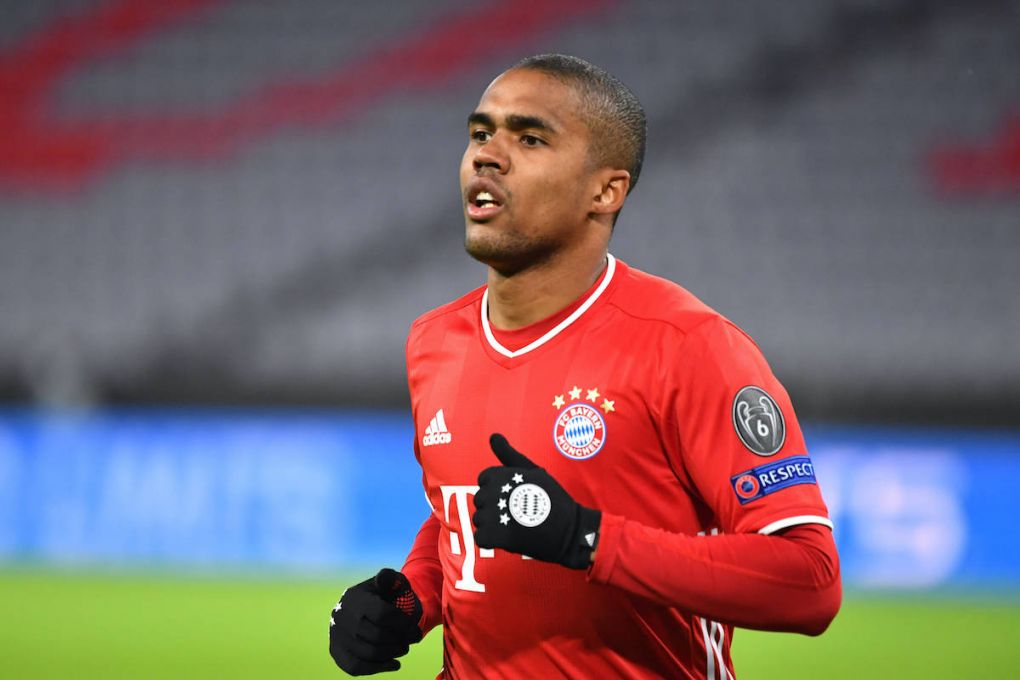 Douglas COSTA Bayern Muenchen, Aktion,Einzelbild,angeschnittenes Einzelmotiv,Halbfigur,halbe Figur. FC Bayern Muenchen-Lokomotive Moskau 2-0, Fussball Champions League,Gruppe A, Gruppenphase,6.Spieltag, am 09.12.2020 A L L I A N Z A R E N A. *** Douglas COSTA Bayern Muenchen , action,single picture,cut single motive,half figure,half figure FC Bayern Muenchen locomotive Moscow 2 0, soccer Champions League,group A, group phase,6 matchday, on 09 12 2020 A L L I A N Z A R E N A