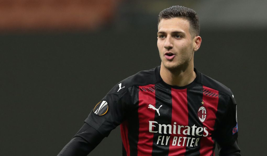 MILAN, ITALY - OCTOBER 29: Diogo Dalot of AC Milan celebrates after scoring the second goal of his team during the UEFA Europa League Group H stage match between AC Milan and AC Sparta Praha at San Siro Stadium on October 29, 2020 in Milan, Italy. (Photo by Emilio Andreoli/Getty Images)