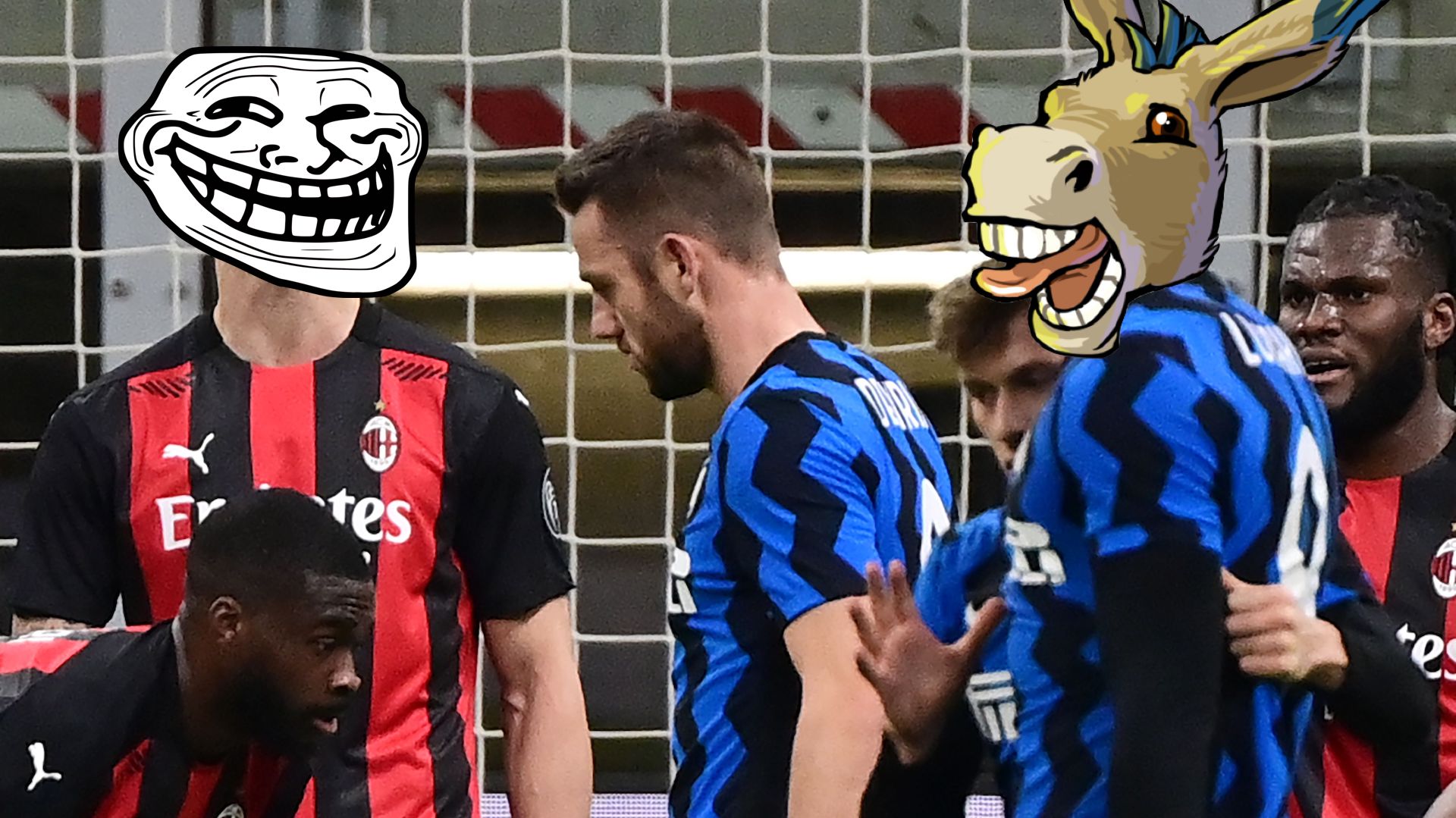 TOPSHOT - AC Milan's Swedish forward Zlatan Ibrahimovic (L) argues with Inter Milan's Belgian forward Romelu Lukaku (R) at the end of the first half of the Italian Cup quarter final football match between Inter Milan and AC Milan on January 26, 2021 at the Meazza stadium in Milan. (Photo by MIGUEL MEDINA / AFP) (Photo by MIGUEL MEDINA/AFP via Getty Images)