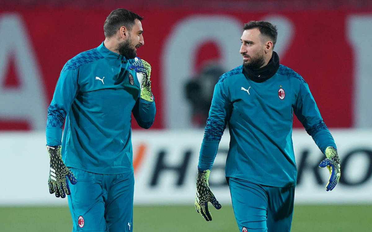 Fuﬂball, EL, Roter Stern Belgrad - AC Mailand Photo LaPresse - Spada Febraury 18, 2021 Belgrade Serbia Soccer A.C. Milan- Season 2020-2021 - Europa League round of 32 Crvena Zvezda vs Milan In the pic: Gianluigi Donnarumma , Antonio Donnarumma PUBLICATIONxINxGERxSUIxAUTxONLY Copyright: xSpada/LaPressex