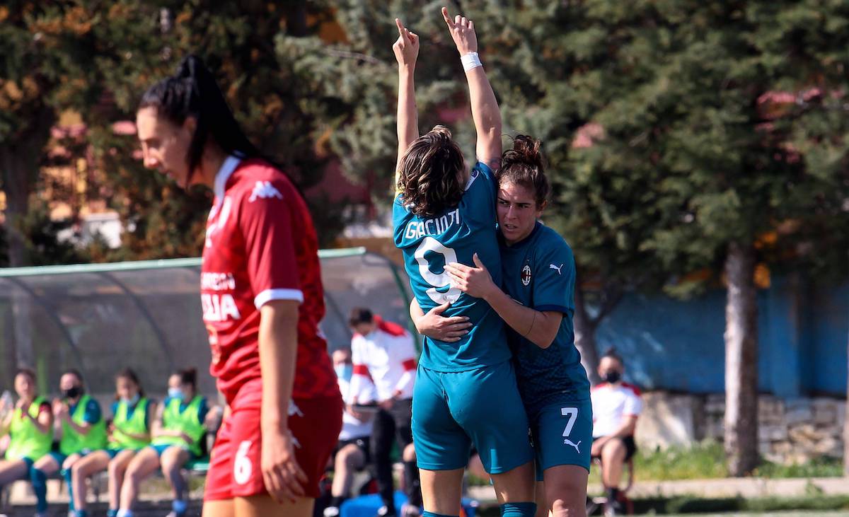 Photo Donato Fasano/LaPresse february 27, 2021 Bitetto, Italy soccer Pink Bari vs Milan - Italian Women Football Championship League A 2020/2021 - Antonio Antonacci stadium. In the pic: GOL GIACINTI VALENTINA PUBLICATIONxINxGERxSUIxAUTxONLY Copyright: xDonatoxFasano/LaPressex