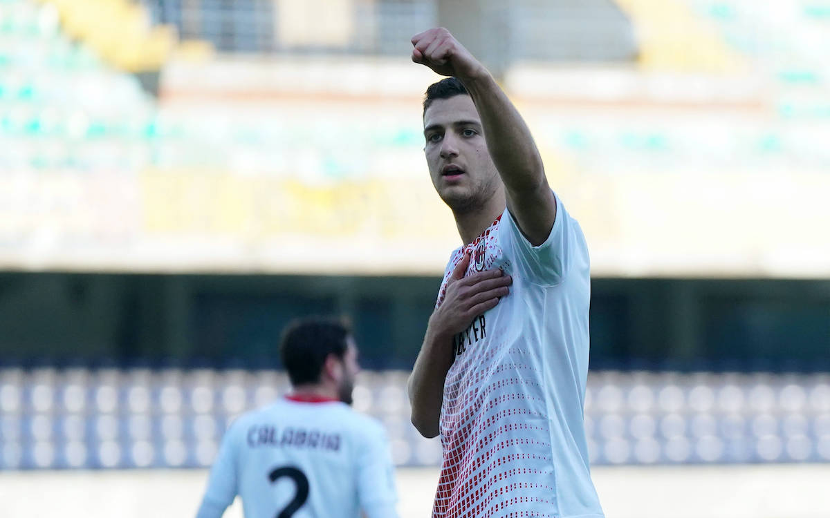 From England: Milan ready to explore €17m deal as Solskjaer is happy to sell Man Utd defender