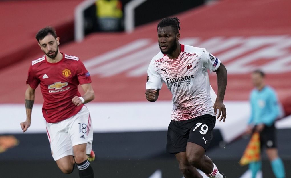 Franck Kessie of AC Milan watched by Bruno Fernandes of Manchester United, ManU during the UEFA Europa League match at Old Trafford, Manchester. Picture date: 11th March 2021. Picture credit should read: Andrew Yates/Sportimage PUBLICATIONxNOTxINxUK SPI-0952-0012