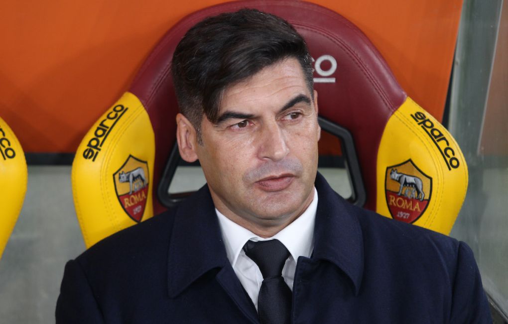 ROME, ITALY - FEBRUARY 28: Paulo Fonseca, Head Coach of Roma looks on prior to the Serie A match between AS Roma and AC Milan at Stadio Olimpico on February 28, 2021 in Rome, Italy. Sporting stadiums around Italy remain under strict restrictions due to the Coronavirus Pandemic as Government social distancing laws prohibit fans inside venues resulting in games being played behind closed doors. (Photo by Paolo Bruno/Getty Images)