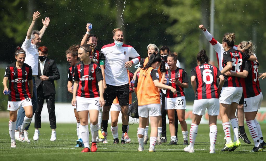 Milan, Italy, 24th April 2021. Maurizio Ganz Head coach of AC Milan leaps into the air as he celebrates with his players following the final whistle of the Coppa Italia Femminile match at Centro Sportivo Vismara, Milan. Picture credit should read: Jonathan Moscrop / Sportimage PUBLICATIONxNOTxINxUK SPI-1018-0024