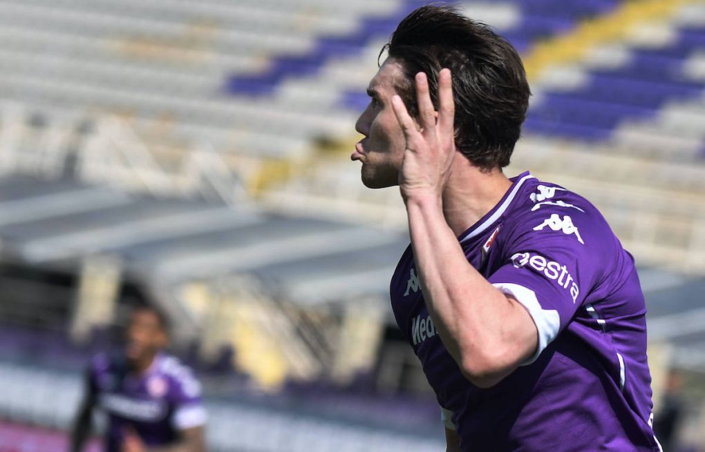 Dusan Vlahovic of ACF Fiorentina celebrats after scoring the goal on penalty of 1-0 during the Serie A football match between ACF Fiorentina and Juventus FC at Artemio Franchi stadium in Firenze Italy, April 25th, 2021. Photo Andrea Staccioli / Insidefoto andreaxstaccioli