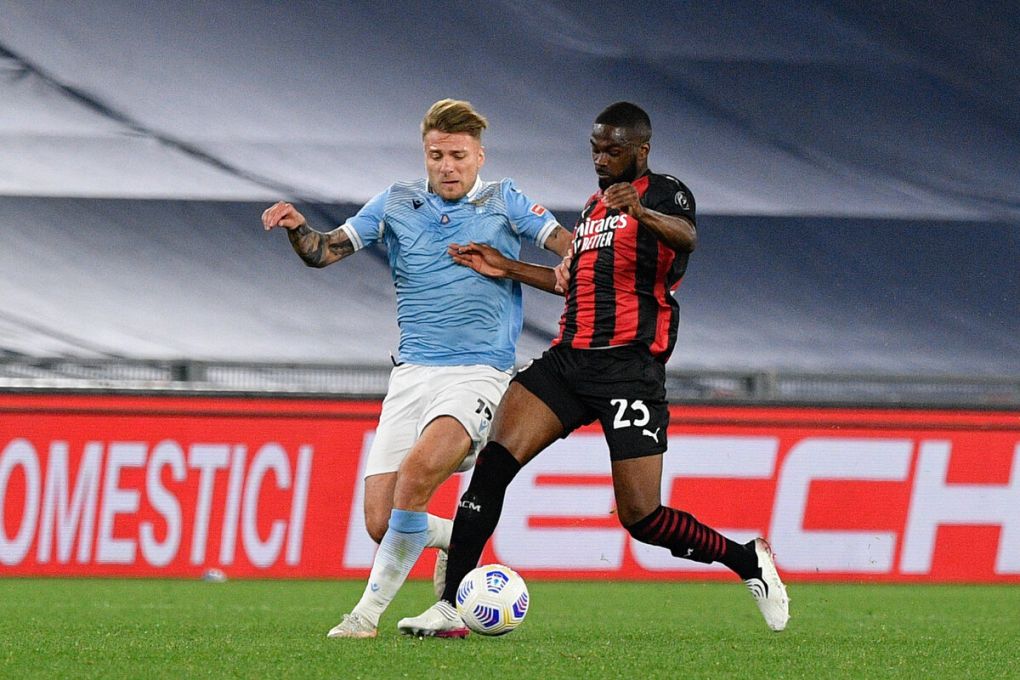 Fikayo Tomori of AC Milan and Ciro Immobile of SS Lazio seen in action during the Italian Football Championship League A 2020/2021 match between SS Lazio vs AC Milan at the Olimpic Stadium in Rome. / LiveMedia PUBLICATIONxINxGERxSUIxAUTxONLY Copyright: xLiveMedia/FabrizioxCorradettix/x/xLiveMediax 0