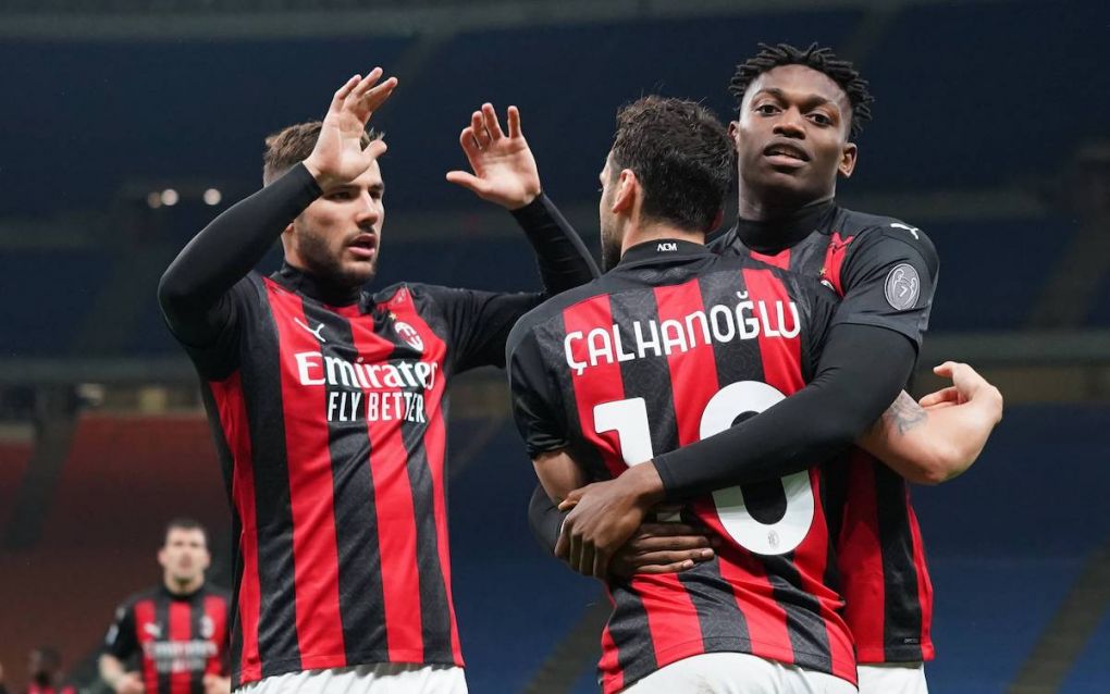 Photo LaPresse - Spada May 1th , 2021 Milan Italy Soccer A.C. Milan- Season 2020-2021 - Serie A Milan vs Benevento In the pic: celebrates after scoring Hakan Calhanoglu,Rafael Leao , Theo Hernandez PUBLICATIONxNOTxINxITAxFRAxCHN Copyright: xSpadax