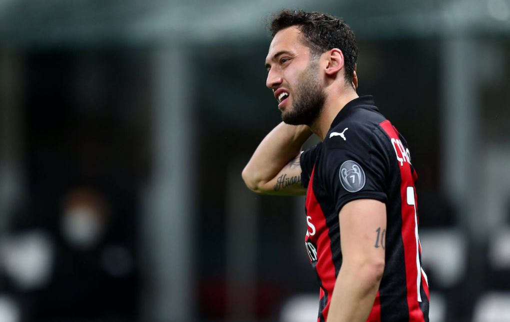Ac Milan v Benevento Calcio, Italian Serie A. Hakan Calhanoglu of Ac Milan looks on during the Serie A match between Ac Milan and Benevento Calcio. at Stadio Giuseppe Meazza on May 1 2021 in Milan, Italy. Milano Stadio Giuseppe Meazza Italy Copyright: xMarcoxCanonierox