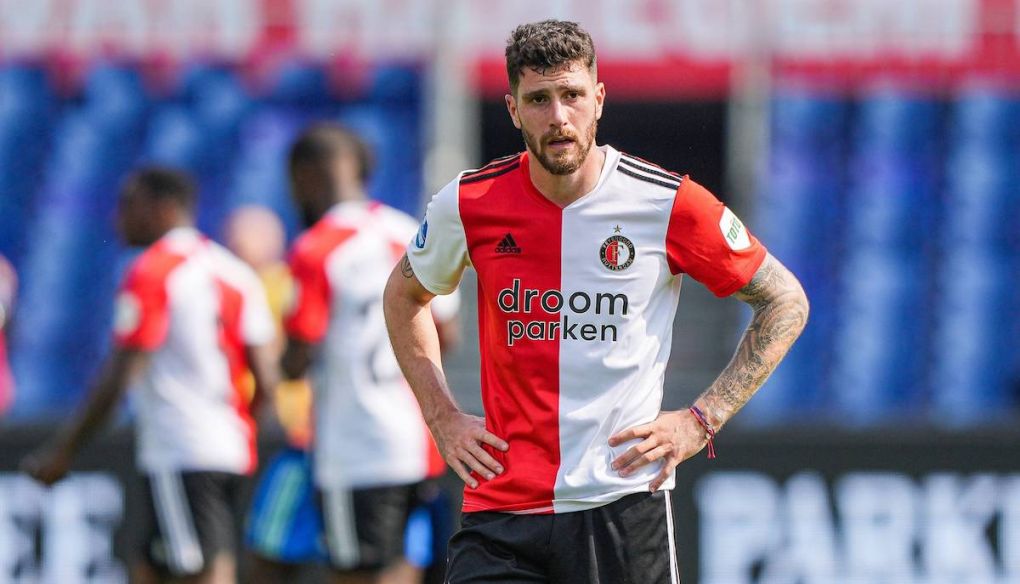ROTTERDAM - Marcos Senesi of Feyenoord is disappointed with the loss during the Dutch Eredivisie match between Feyenoord and Ajax in De Kuip on May 9, 2021 in Rotterdam, the Netherlands. TOM BODE MULTIMEDIA Dutch Eredivisie 2020/2021 xVIxANPxSportx/xTomxBodexMultimediaxIVx *** ROTTERDAM Marcos Senesi of Feyenoord is disappointed with the loss during the Dutch Eredivisie match between Feyenoord and Ajax at De Kuip on May 9, 2021 in Rotterdam, the Netherlands TOM BODE MULTIMEDIA Dutch Eredivisie 2020 2021 xVIxANPxSportx xTomxBodexMultimediaxIVx 431180681