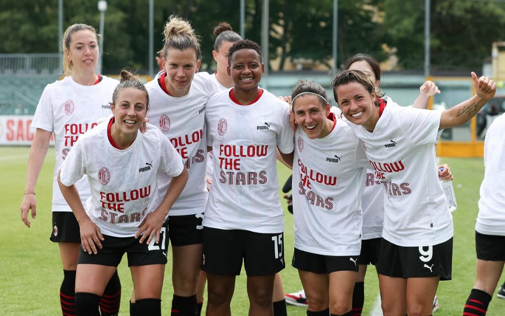 Photo Emmanuele Ciancaglini/LaPresse May 15, 2021 Sassuolo, Italy soccer Sassuolo vs Milan - Italian Women Football Championship League A 2020/2021 - Stadio Enzo Ricci. In the pic: the Milan players celebrate their qualification for the uefa women s champions league PUBLICATIONxNOTxINxITAxFRAxCHN Copyright: xEmmanuelexCiancaglini/LaPressex