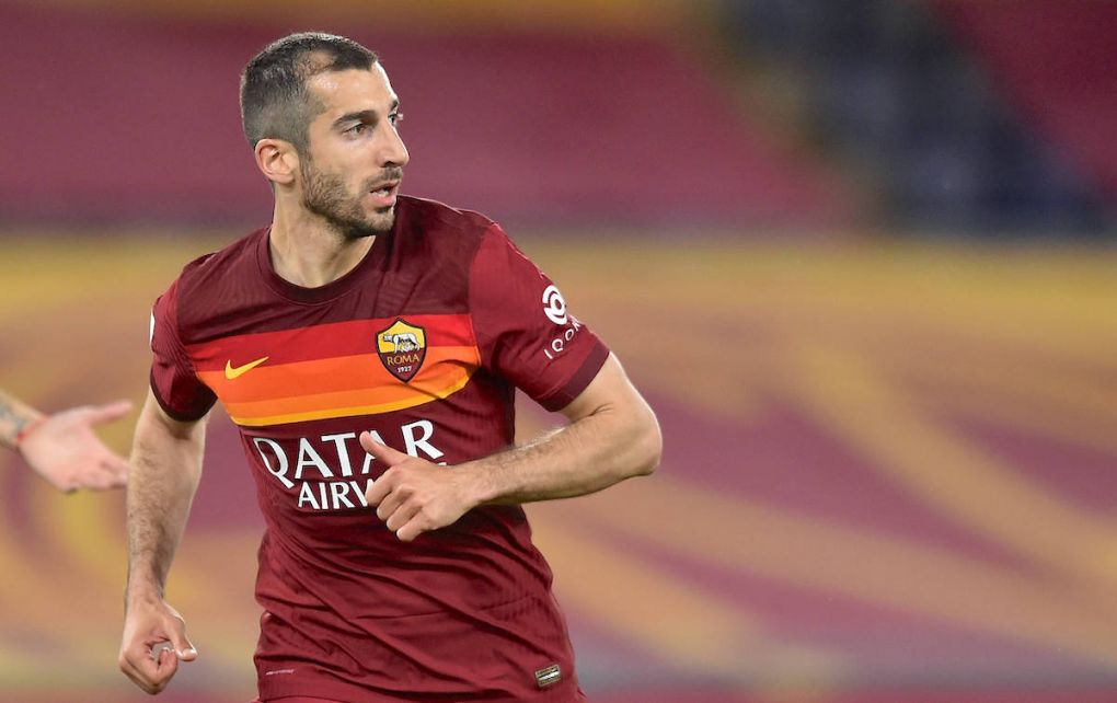 Henrikh Mkhitaryan of AS Roma celebrates after scoring the goal of 1-0 during the Serie A Derby football match between AS Roma and SS Lazio at Olimpico stadium in Roma Italy, May 15th, 2021. Photo Antonietta Baldassarre / Insidefoto antoxbalda