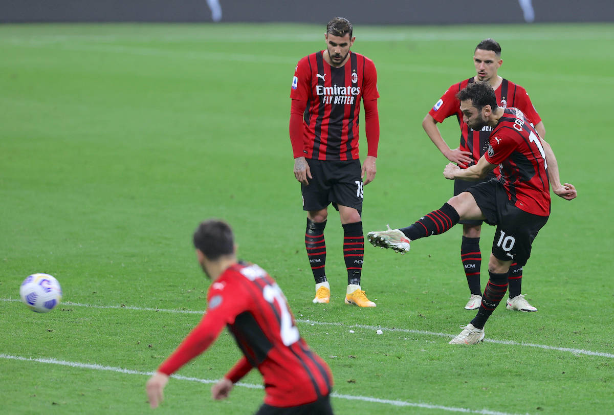 Ac Milan 0 0 Cagliari Rossoneri Freeze Under The San Siro Lights And Fail To Secure Top Four