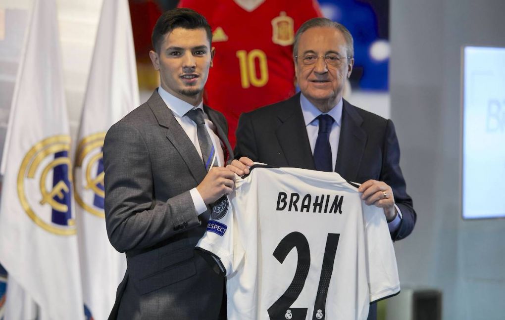 Florentino Perez and Brahim Diaz during his official presentation as Real Madrid s football player at Santiago Bernabeu Stadium in Madrid, Spain. January 07, 2019. PUBLICATIONxINxGERxSUIxAUTxPOLxDENxNORxSWExONLY (20190107008)
