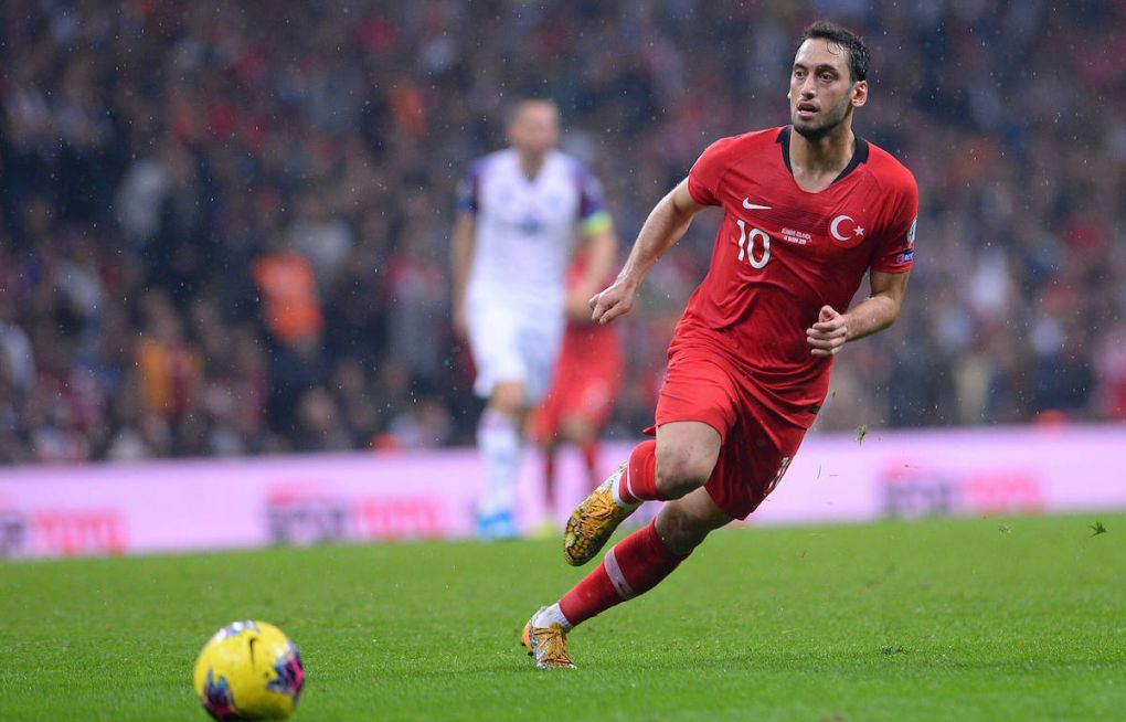 Hakan Calhanoglu of Turkey during the European Championship, EM, Europameisterschaft qualification Group H Match between Turkey and Iceland at the Turk Telekom Stadium in Istanbul , Turkey on November 14 , 2019. PUBLICATIONxNOTxINxTUR