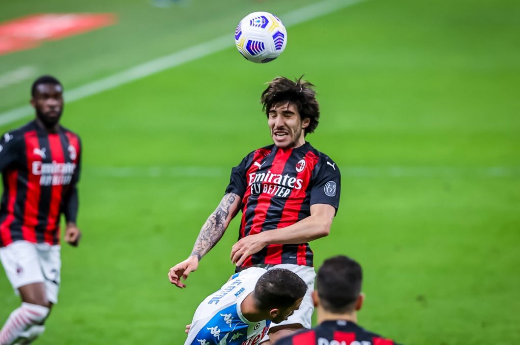AC Milan vs SSC Napoli - Serie A 2020/21 - 14/03/2021 Sandro Tonali of AC Milan in action during the Serie A 2020/21 football match between AC Milan vs SSC Napoli at the San Siro Stadium, Milan, Italy on March 14, 2021 - Photo FCI / Fabrizio Carabelli *** AC Milan vs SSC Napoli Serie A 2020 21 14 03 2021 Sandro Tonali of AC Milan in action during the Serie A 2020 21 football match between AC Milan vs SSC Napoli at the San Siro Stadium, Milan, Italy on March 14, 2021 Photo FCI Fabrizio Carabelli Copyright: xBEAUTIFULxSPORTS/Carabellix