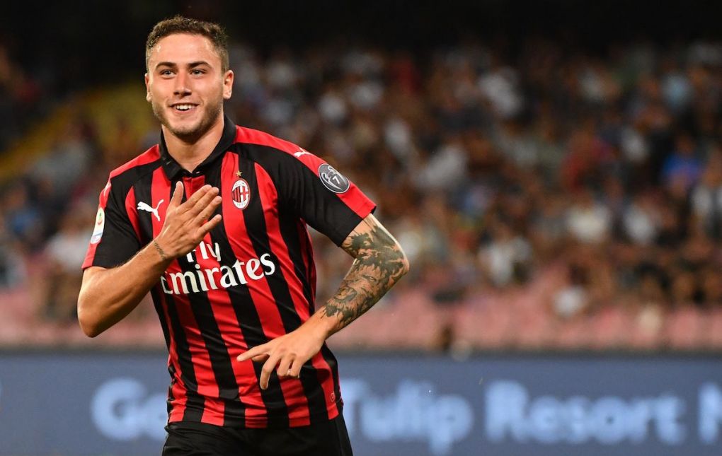 AC Milan's Italian defender Davide Calabria celebrates after scoring during the Italian Serie A football match Napoli vs AC Milan on August 25, 2018 at the San Paolo Stadium in Naples. (Photo by Alberto PIZZOLI / AFP) (Photo credit should read ALBERTO PIZZOLI/AFP/Getty Images)