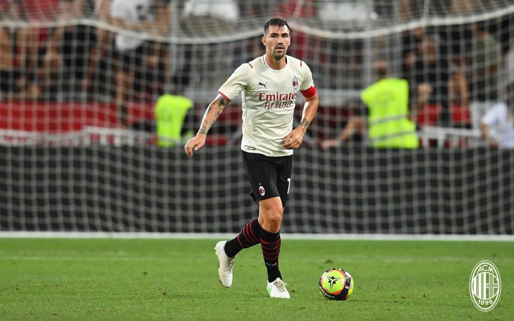 Alessio Romagnoli of AC Milan