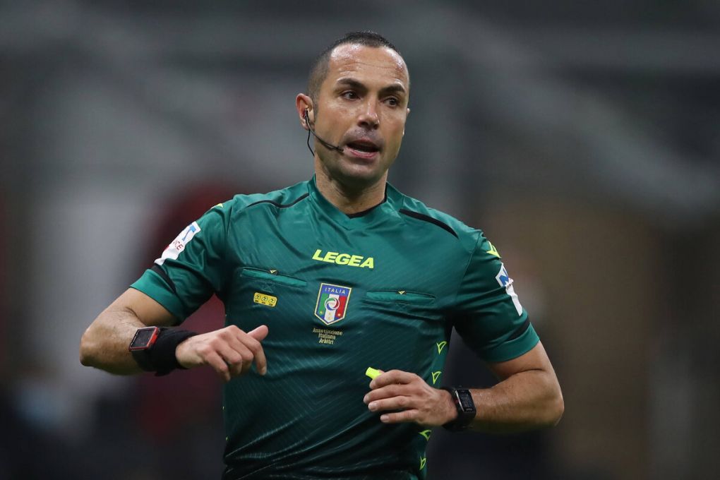 The referee Marco Guida during the Serie A match at Giuseppe Meazza, Milan. Picture date: 8th November 2020. Picture credit should read: Jonathan Moscrop/Sportimage PUBLICATIONxNOTxINxUK SPI-0750-0033
